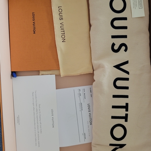 Louis Vuitton Magnetic Boxes - Picture 4 of 4